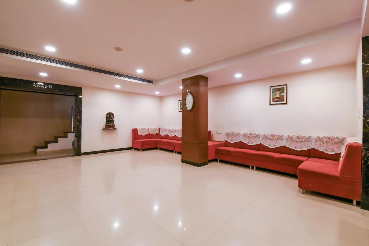 Hotel Balaji Grand Kākināda Exteriér fotografie